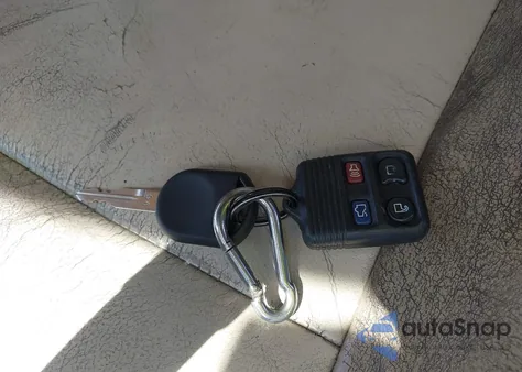 2006 Ford Explorer Eddie Bauer из США, поврежденный, VIN 1FMEU74E76UB09089